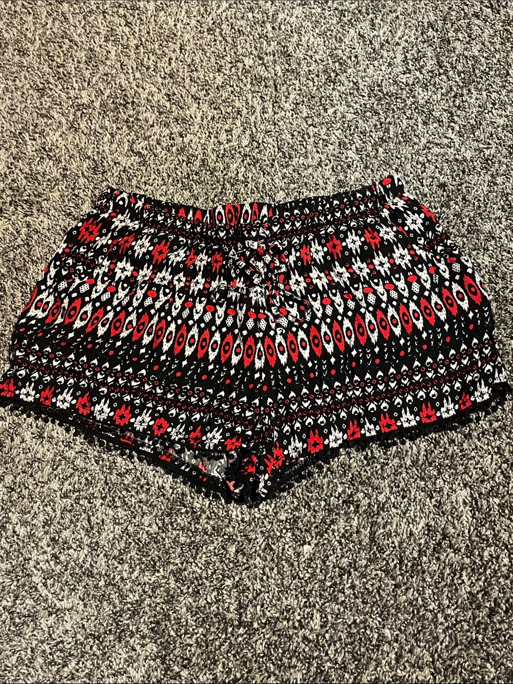 Women's Vintage No Boundaries Elastic Waist Shorts W/ Pockets
